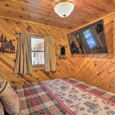 Helen Cabin With Deck And Hot Tub Less Than Half Mi To Main St Esterno foto