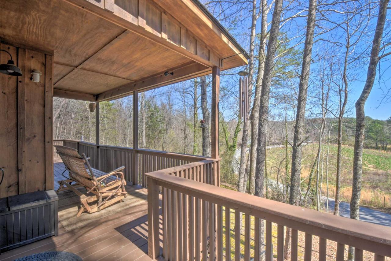 Helen Cabin With Deck And Hot Tub Less Than Half Mi To Main St Esterno foto