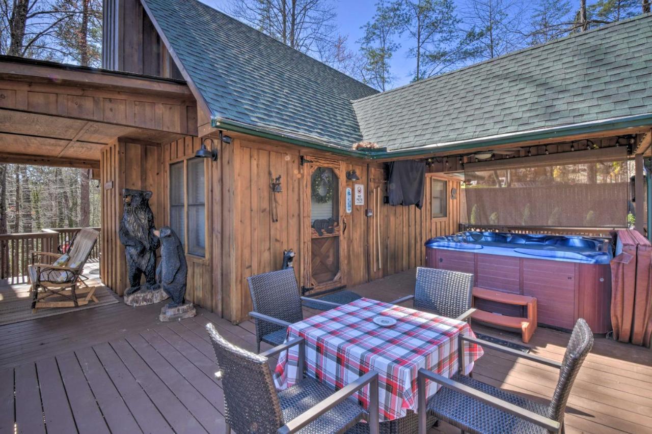 Helen Cabin With Deck And Hot Tub Less Than Half Mi To Main St Esterno foto