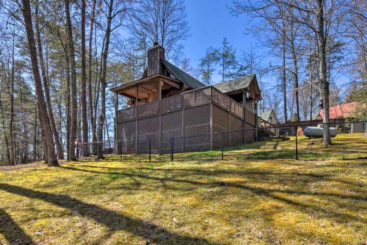Helen Cabin With Deck And Hot Tub Less Than Half Mi To Main St Esterno foto